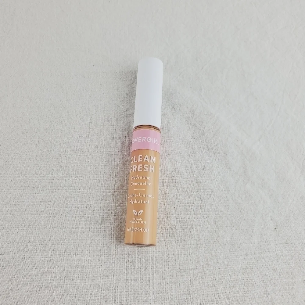 LAST ONE 🔥 COVERGIRL clean fresh hydrating concealer